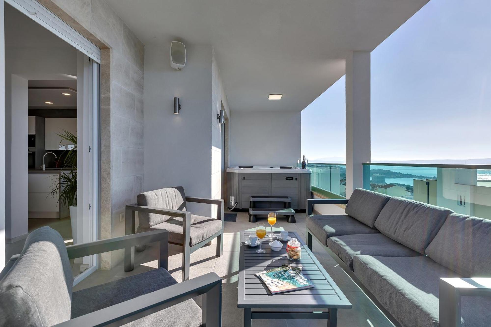 Exclusive Penthouse Big Blue With Private Jacuzzi Lägenhet Makarska Exteriör bild