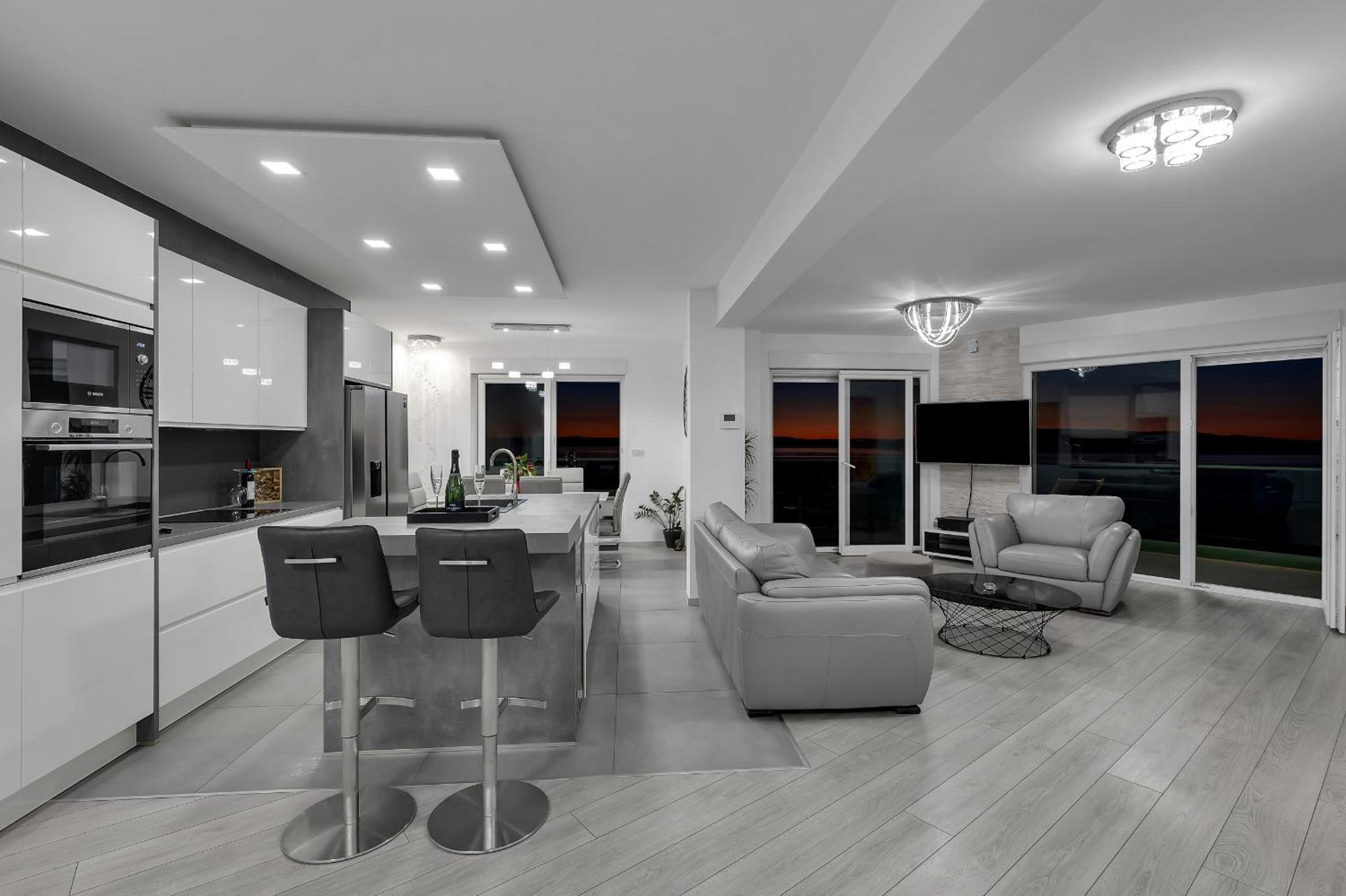 Exclusive Penthouse Big Blue With Private Jacuzzi Lägenhet Makarska Exteriör bild