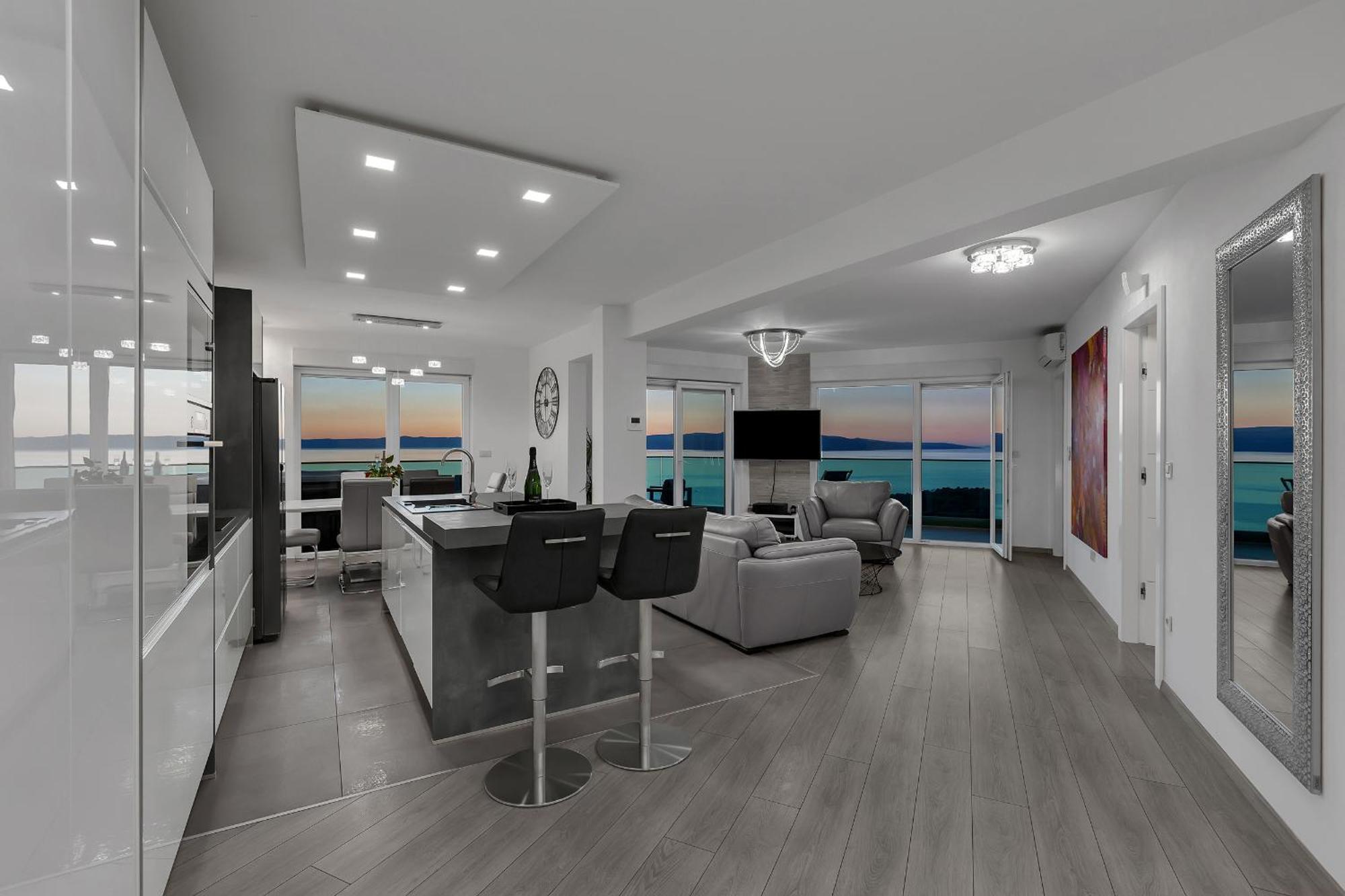 Exclusive Penthouse Big Blue With Private Jacuzzi Lägenhet Makarska Exteriör bild